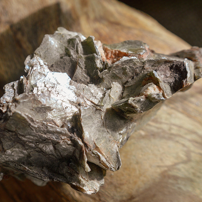 What Exactly Is Mica, And What Are The Benefits Of Mica For Your Skin?