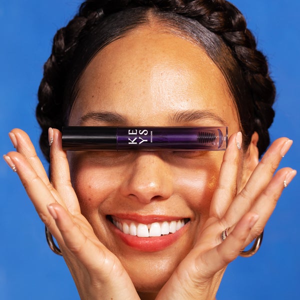 Alicia Keys with Brow Gel